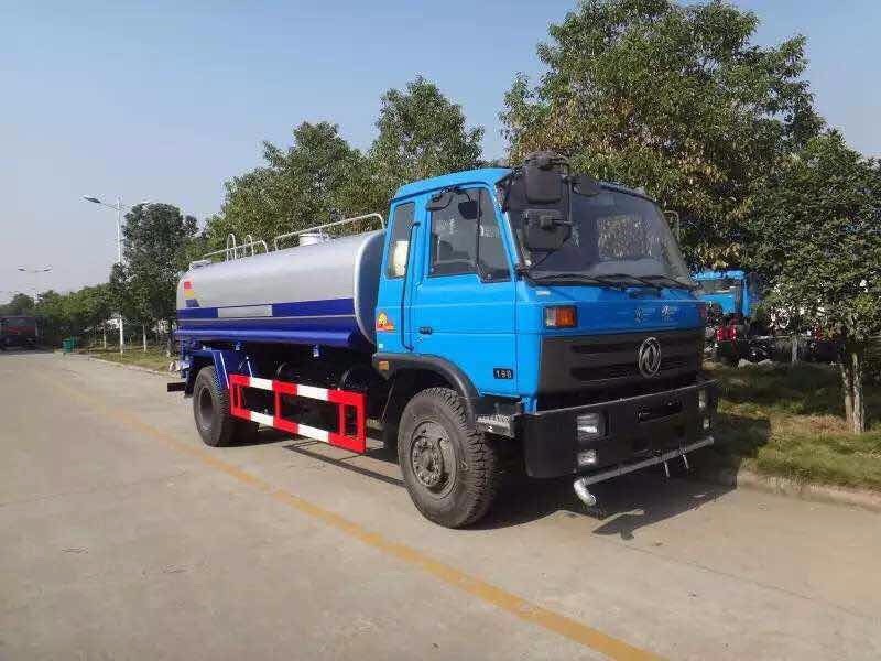 湖北程力房車汽油版