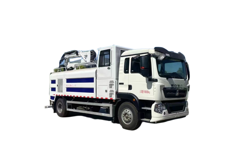 國(guó)五東風(fēng)12方灑水車(chē)：讓城市清爽起來(lái)
