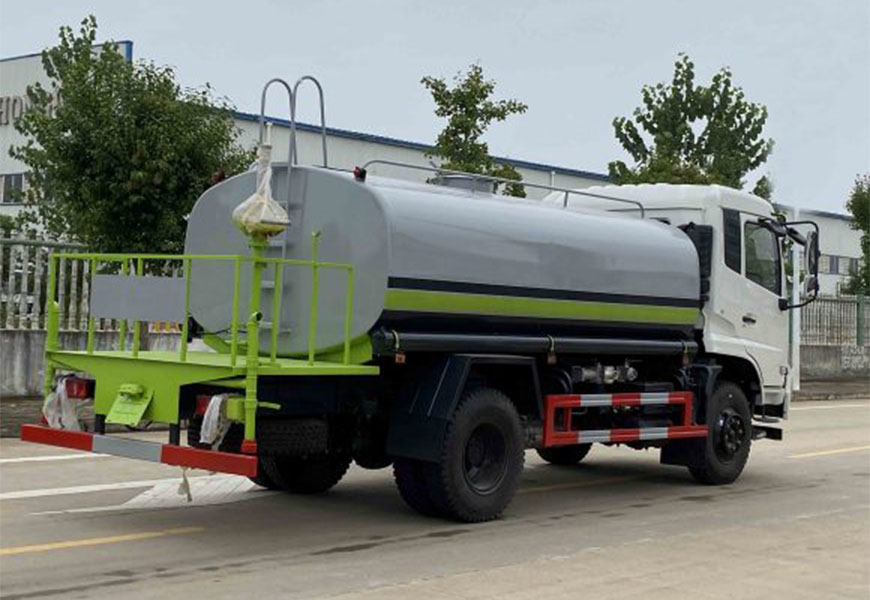 華麗登場(chǎng)！三沙江淮帥鈴3方灑水車(chē)來(lái)襲
