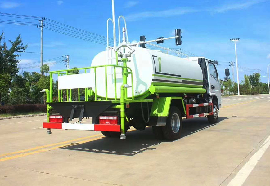 東寧隨州灑水車：品質(zhì)卓越，服務(wù)一流
