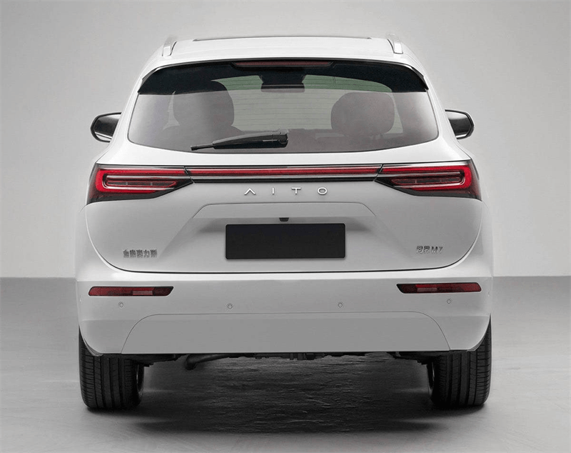 問界 M5 和蔚來 EC6 如何挑選？
