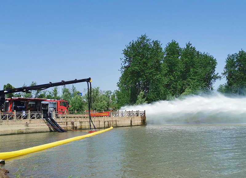 泵浦消防車(chē)(圖2) 泵浦消防車(chē)(圖2)